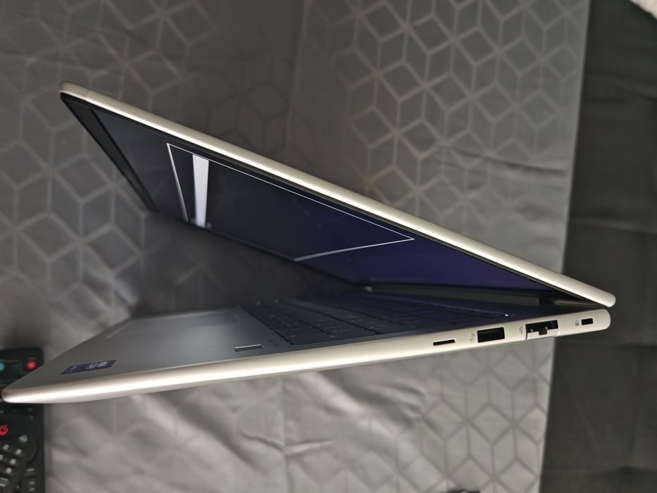 Лаптоп HP ProBook 460 G11, 16.0",, Intel Core Ultra 7 155U, 16/512,