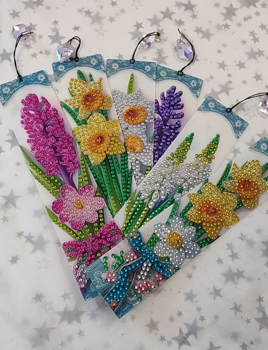 Semn de carte cu diamante