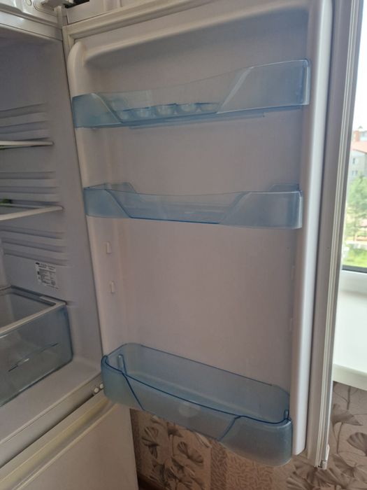 Продам холодильник Бирюса