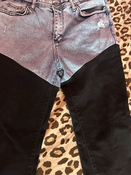 Blugi in doua culori