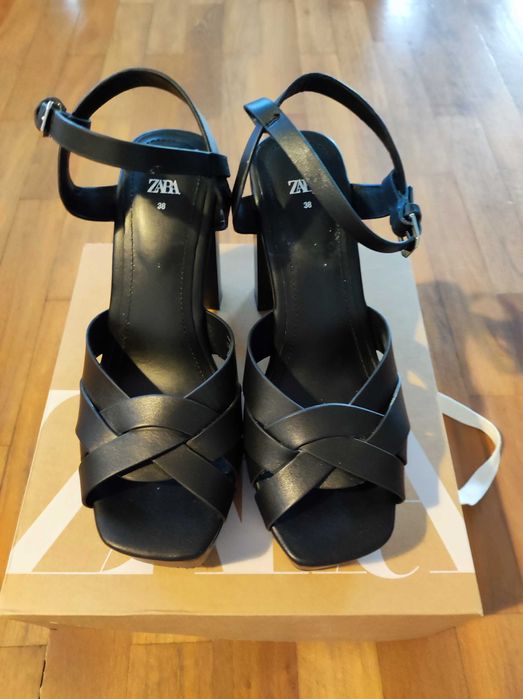 Дамски кожени сандали ZARA