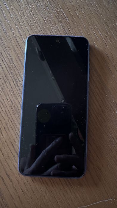 Телефон Redmi note 8 на запчасти