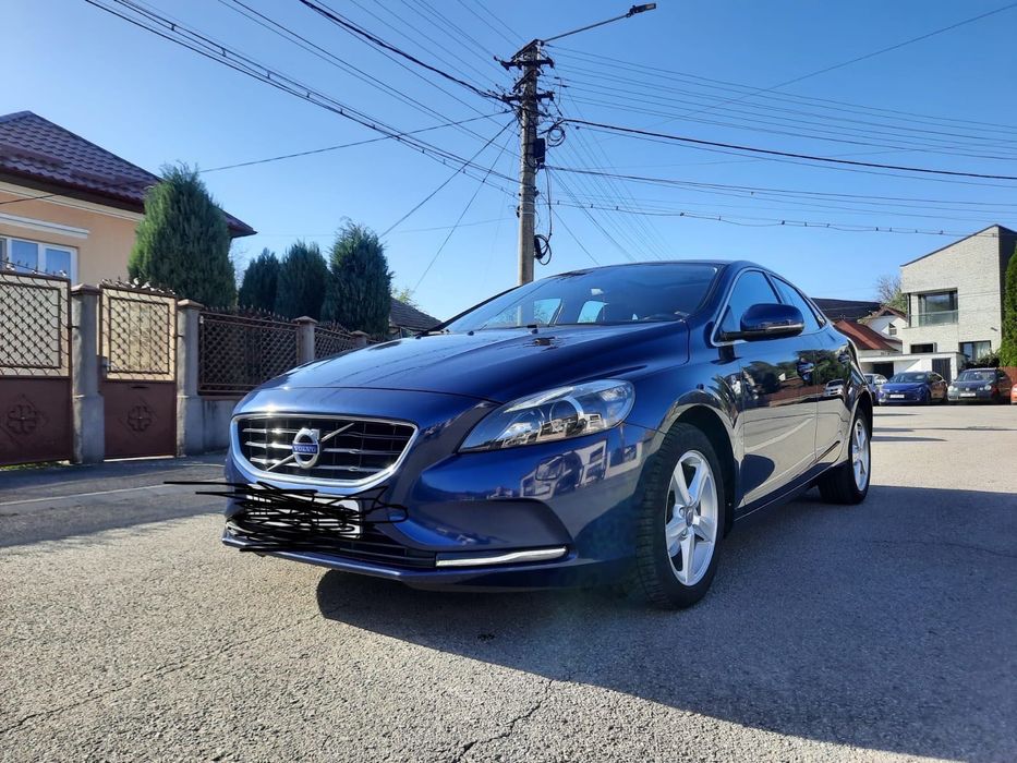 Volvo v40 D2 ocean race