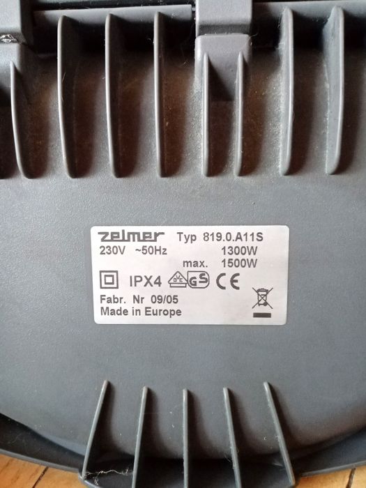 Работеща прахосмукачка Zelmer Delfin 819