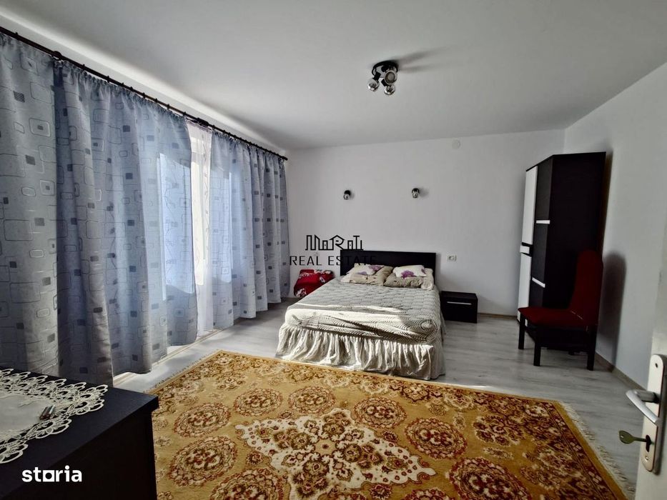 Doua case, teren si padure in Mihaileni - Buces