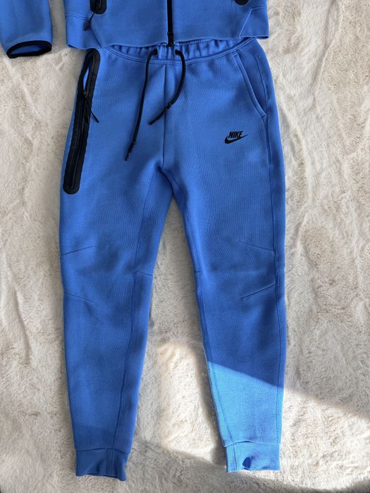 Nike Tech Fleece размер S