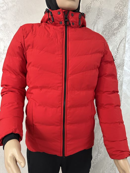 Яке GLB - червено, чисто ново не е носено