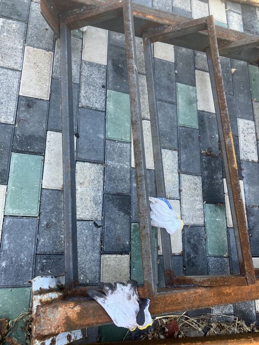 продам металическую лестницу