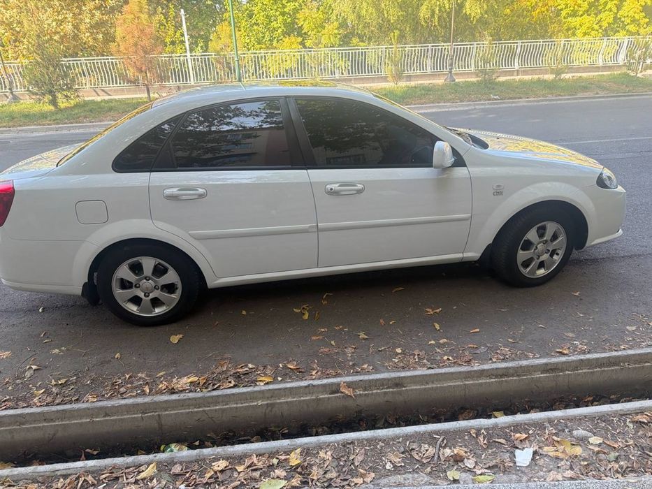 Lacetti jentra sotiladi