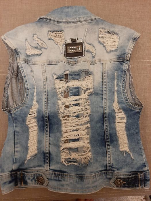 Джинсовая жилетка. Размер  s