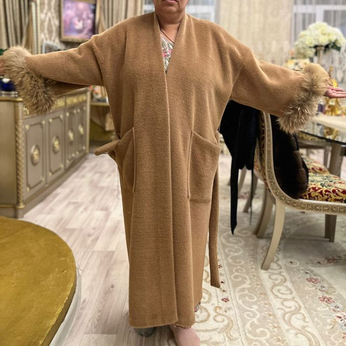 Продаю польто альпака