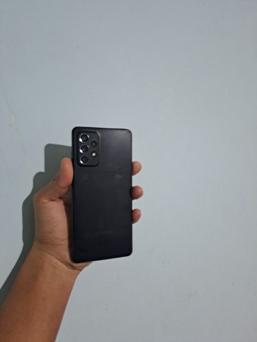 A72 telefoni sotiladi