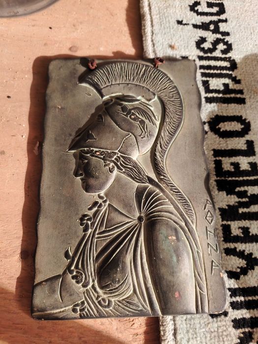 Колекционерски чинии и пособия