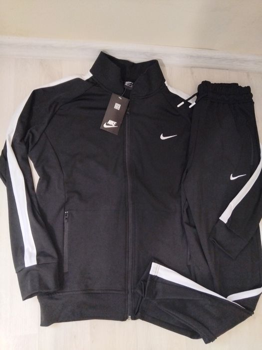 Treninguri dama Nike si Adidas!