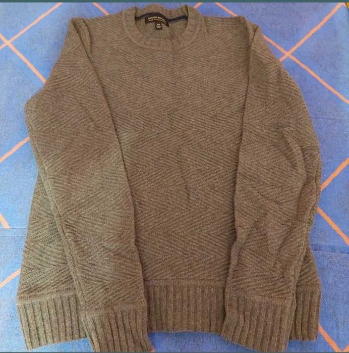 Pulover unisex marimea XS lâna merinos Banana Republic