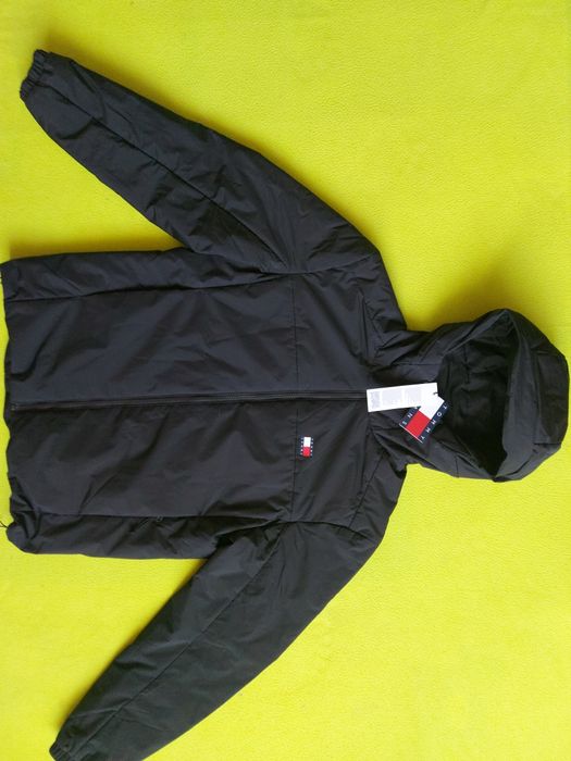 Tommy Hilfiger-S-Оригинално