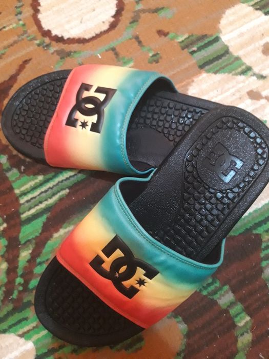 Чисто нови чехли DC shoes