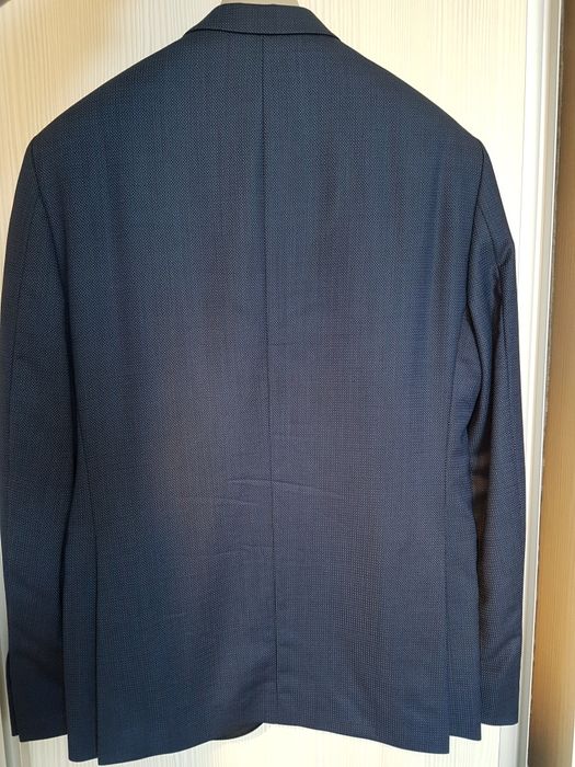 Vand costum de barbati