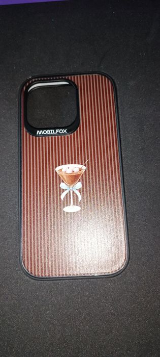 Кейс за iPhone 16 Pro