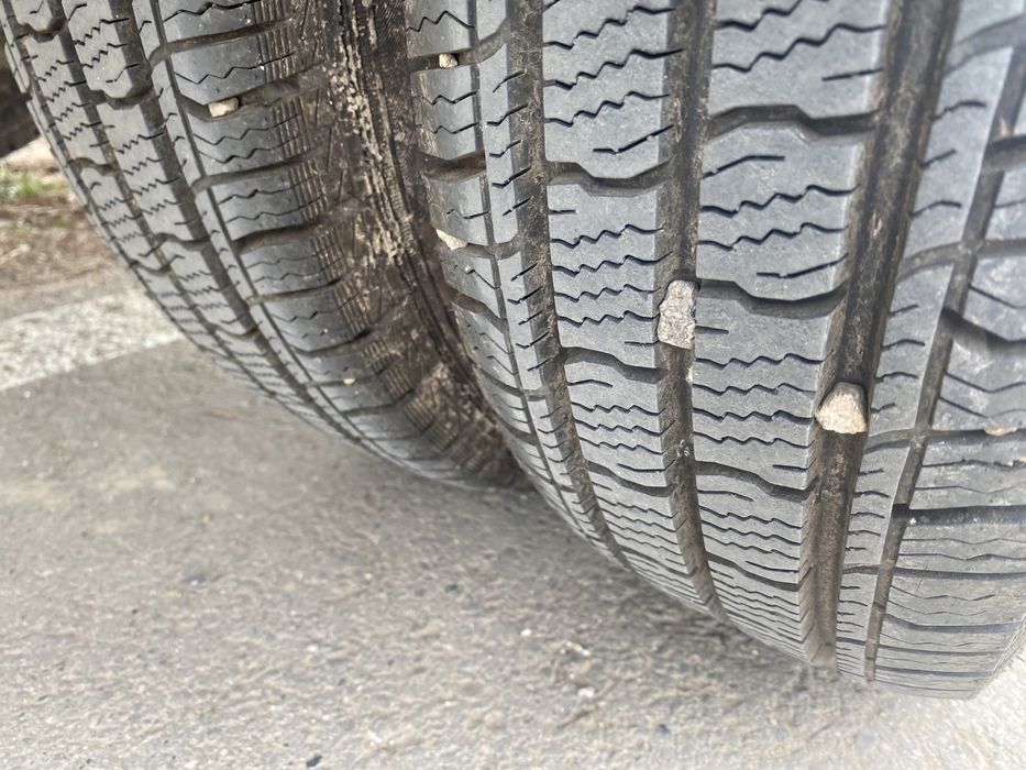 Dezmembrez nissan trade 3.0