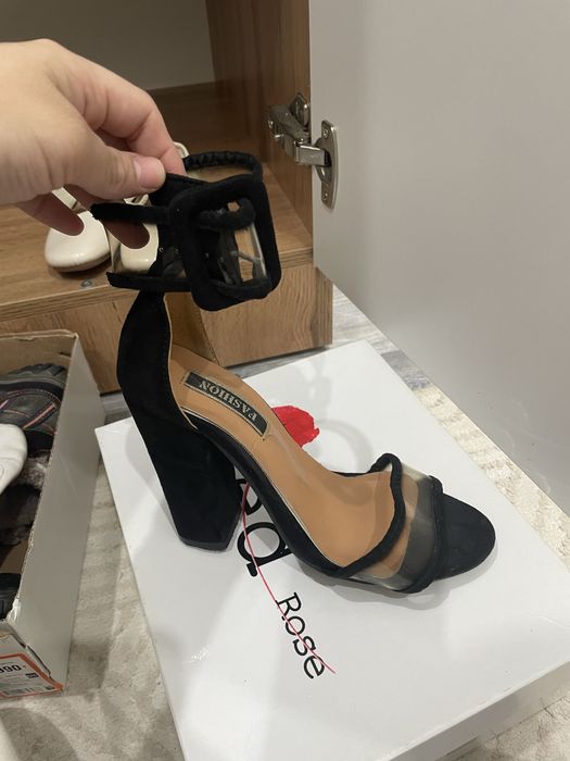 Босоножки 34размера