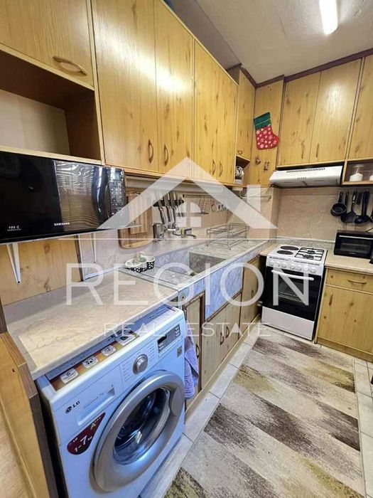 Дава се под наем Четиристаен апартамент в Варна, Цветен квартал - 89 кв.м за 498.27 € - Снимка #1