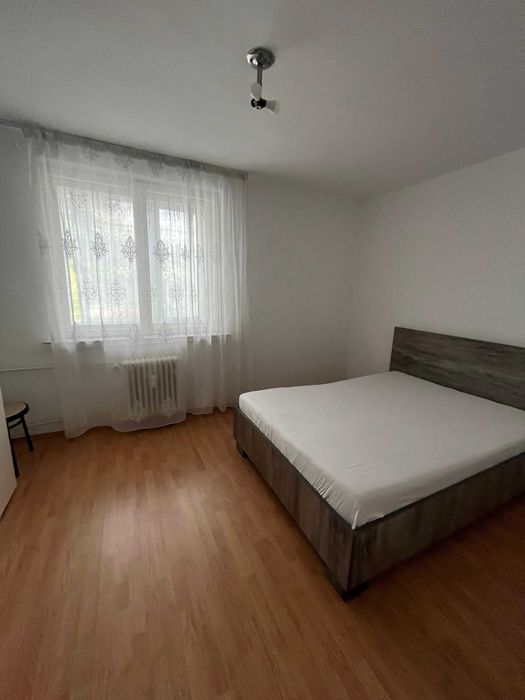 Inchiriez apartament cu 2 camere