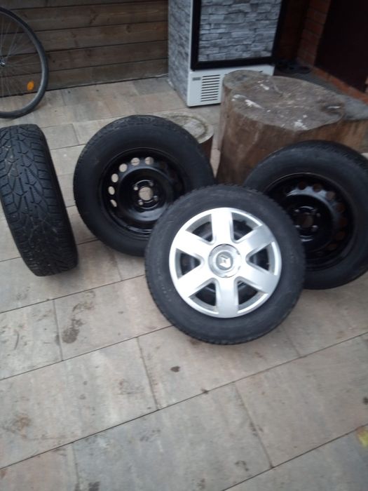 Jante cu cauciucuri de iarnă 195/65R15