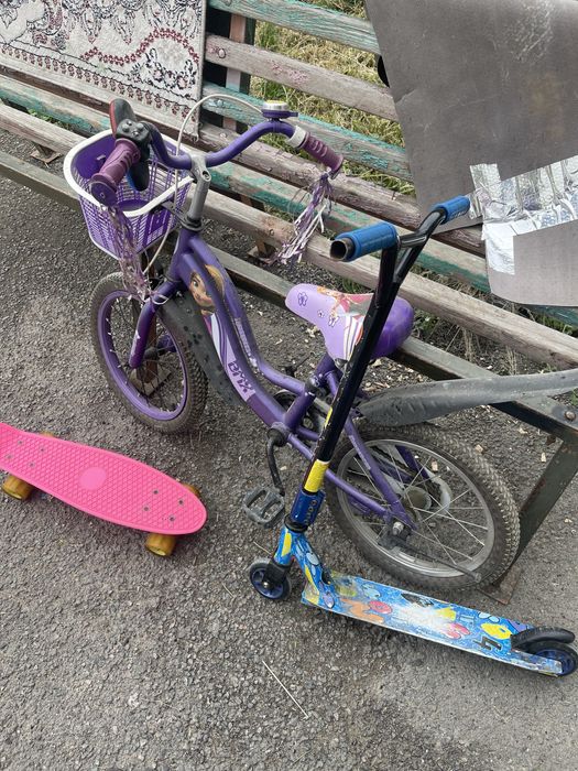 Продам для девочек