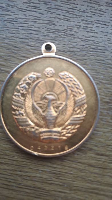 Продаются медали