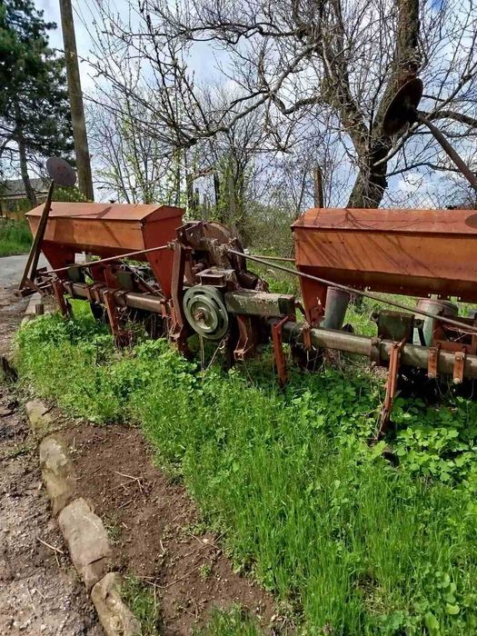 Разпродажба на селскостопанска техника