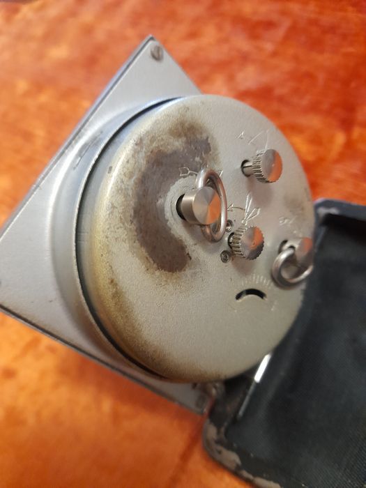 Ретро туристически часовник