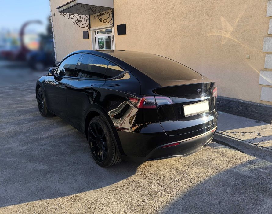 Tesla Y sotiladi SROCHNO | продается тесла