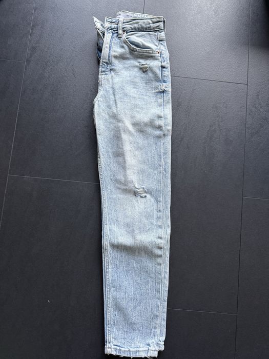 Светли дънки Bershka