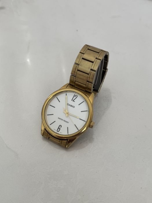 Продам часы Casio MТР-V006G