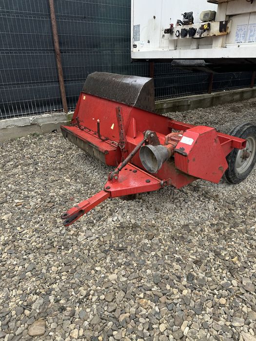 Ceseu tocator resturi vegetale