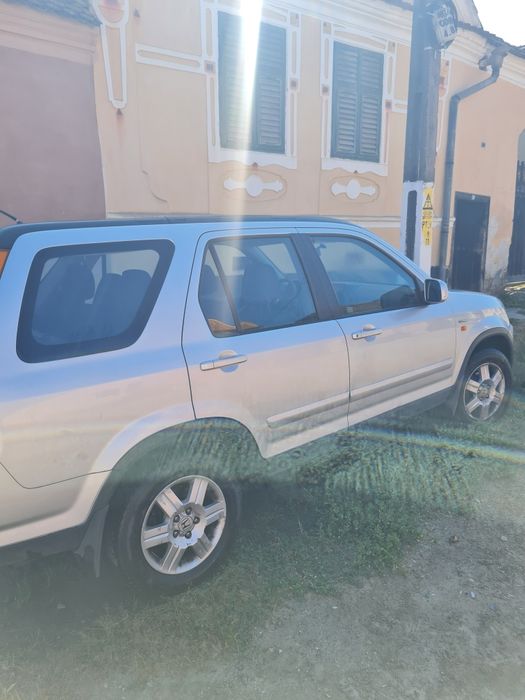 Vând Honda crv 2.0 v-tec 4x4