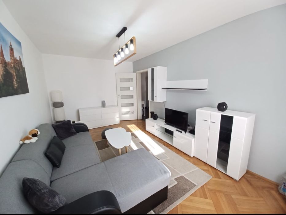 Apartament 3 camere de inchiriat