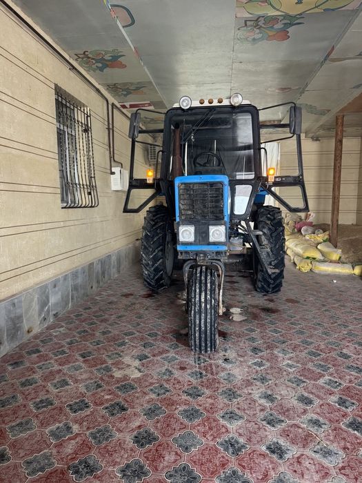 Mtz 80x radnoy traktor minadigan odam yoq 2004yil
