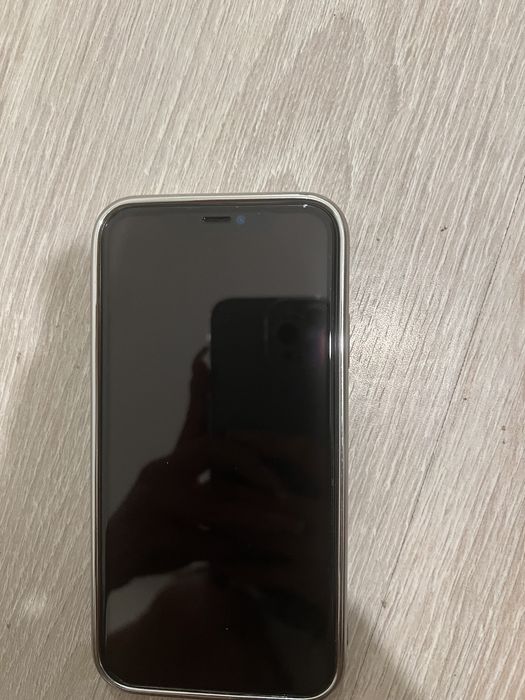 iPhone 11 ,white,64 GB