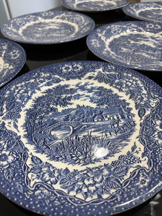 Винтидж порцеланови чинии 6 бр. “England Staffordshire Ironstone”