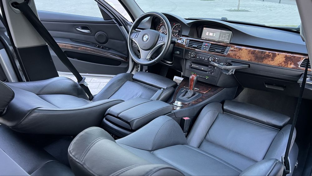 BMW 320d E90 – 163 CP, Cutie Automată, Full Options, Jante M 18, DPF Activ – Logic7