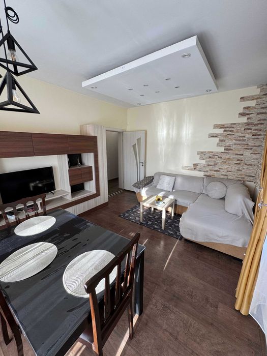 Двустаен апартамент с кухненски бокс под наем – ул. Девня 11, блок 8