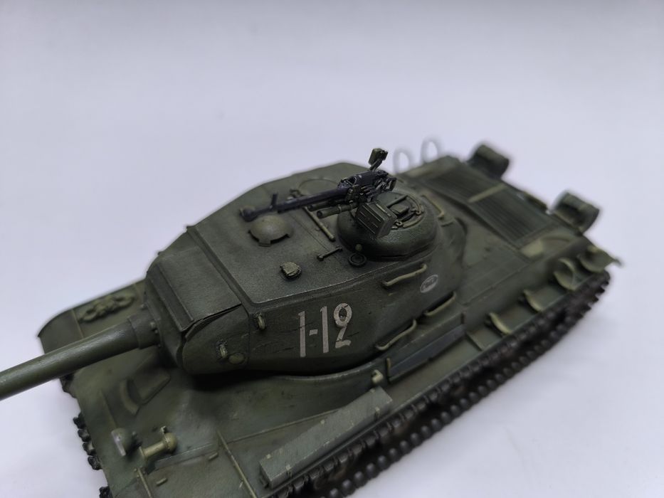 Продам готовую собранную модель ИС-2