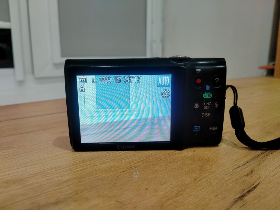 СРОЧНО!Продам цифровой фотоаппарат