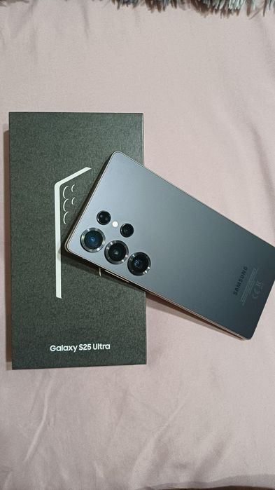 SAMSUNG  S 25 Ultra