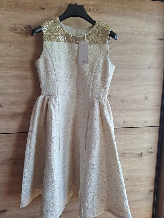 Нова рокля Манго