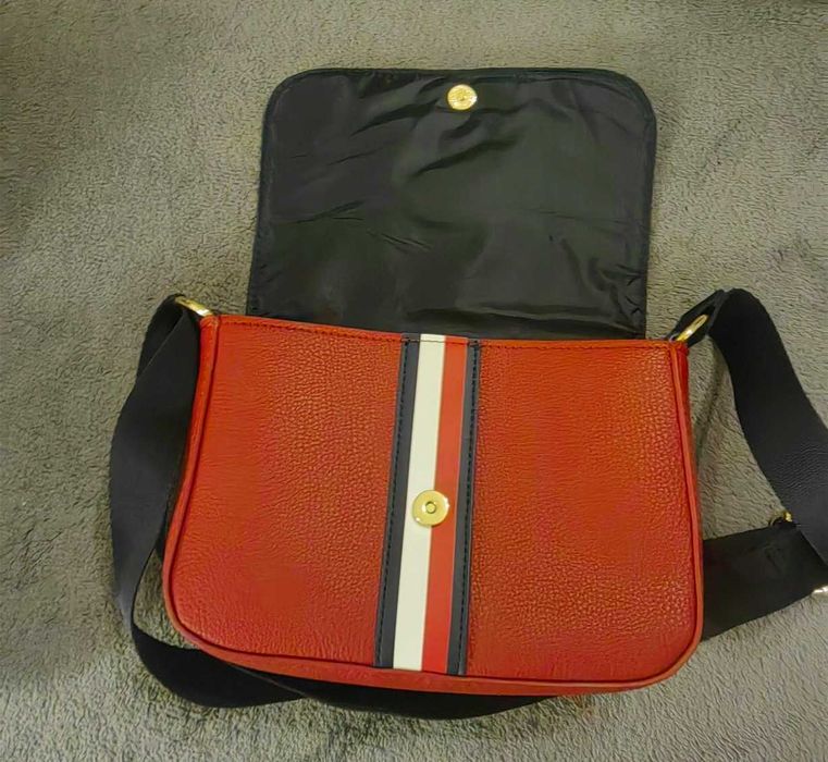 Geanta noua Tommy Hilfiger