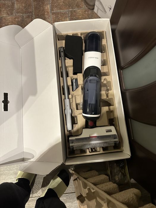 Вертикална прахосмукачка Roborock Dyad