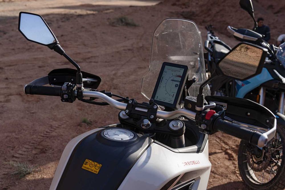 Motocicleta Morbidelli T502X (48cp,  Cat A2,A) la MYMOTO CLUJ